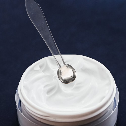 Makeup spatula eye cream - makeup,